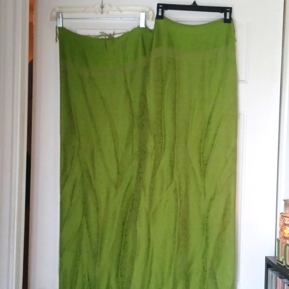 Green Women’s Scarf/shawl with fringes